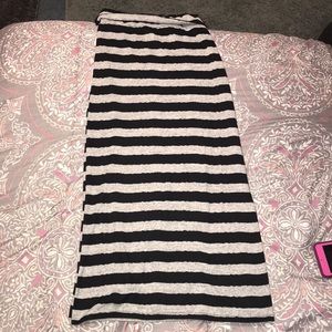 Maxi skirt black and grey